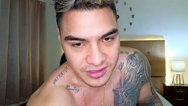 Steven Velez online show from October 2025 12:44:02 AM