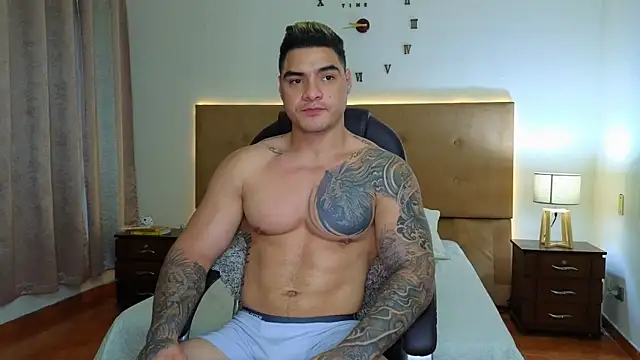 Steven Velez online show from November 2025 11:31:01 PM