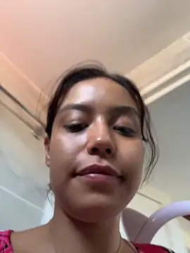 Snapshot of TamaraMera chatting on July 2026 06:47:01 PM TamaraMera online show from July 2026 06:47:01 PM