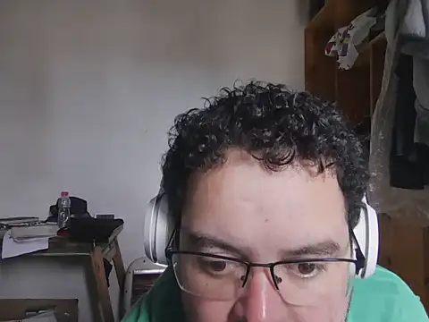 Snapshot of condorito222 chatting on June 2026 03:05:01 PM condorito222 online show from June 2026 03:05:01 PM