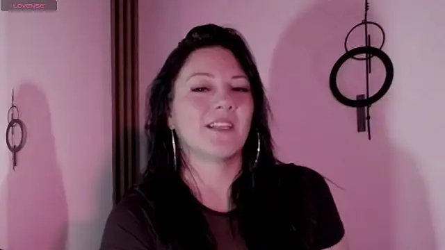 Snapshot of karla_valk1 chatting on October 2025 12:28:02 AM karla valk1 online show from October 2025 12:28:02 AM