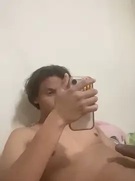 EmilianoPerex online show from March 2026 02:05:02 AM