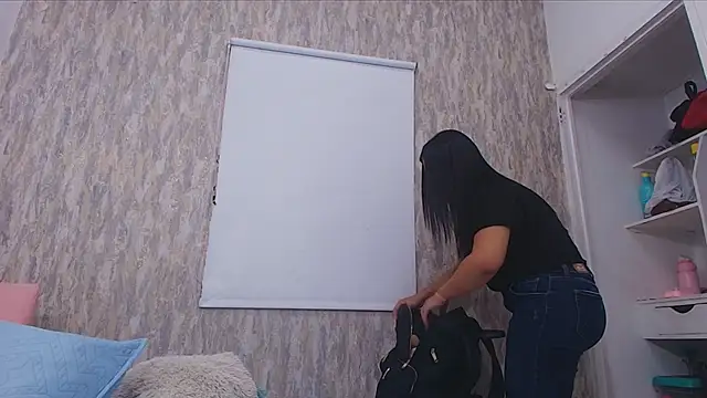 abbypratt online show from September 2025 07:17:02 PM