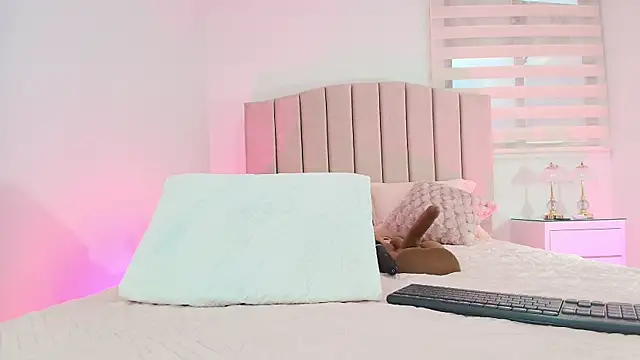 cataleya ebony  online show from October 2025 07:14:02 PM