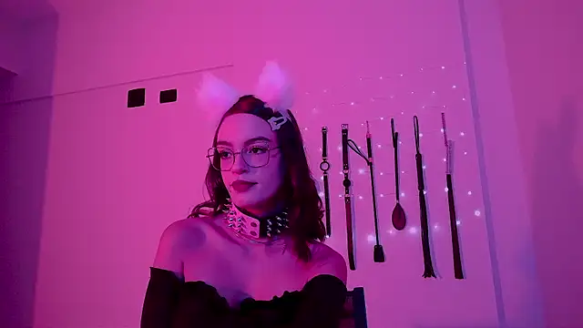 nina kink online show from May 2026 09:45:02 PM