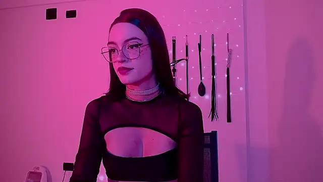 nina kink online show from June 2026 11:11:01 PM