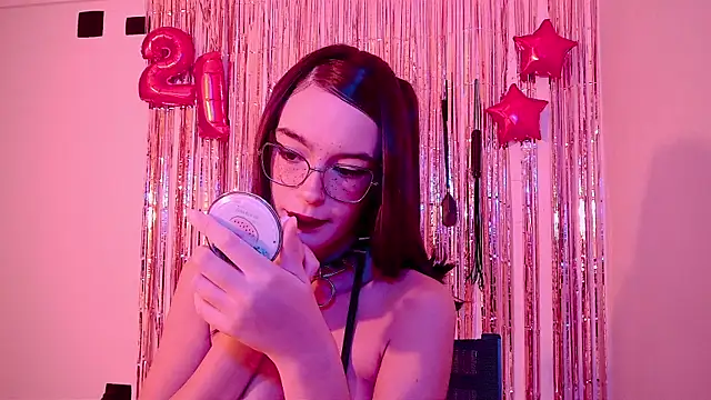nina kink online show from June 2026 09:28:02 PM