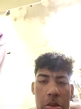 Snapshot of Lale-Adrian chatting on November 2025 03:31:02 AM Lale-Adrian online show from November 2025 03:31:02 AM