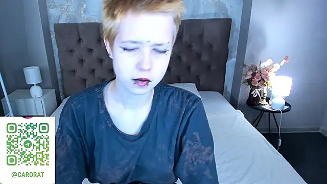 CarolineRichter online show from September 2025 02:22:02 AM