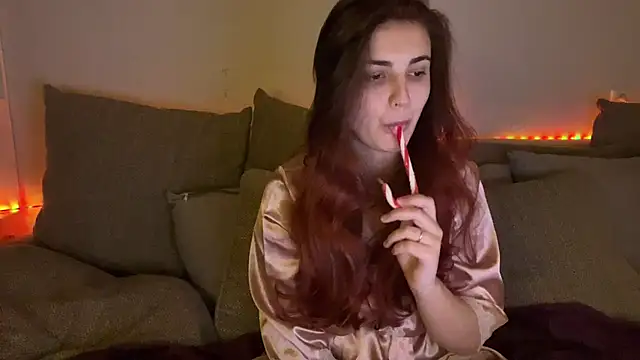 Vivalenti Kiss online show from December 2025 04:23:01 PM