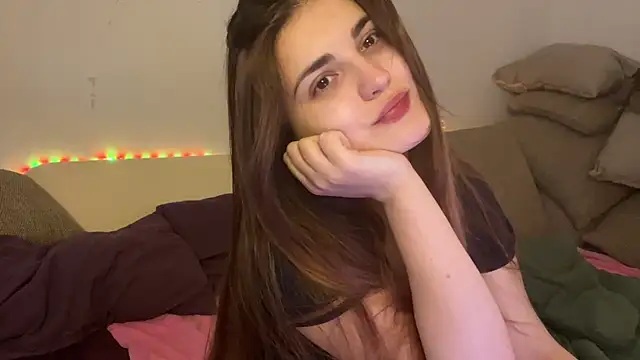 Vivalenti Kiss online show from February 2026 12:45:01 PM