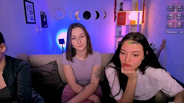 eva smiith  online show from April 2026 05:47:02 AM
