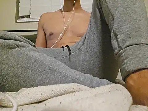 Nicks9inches online show from September 2025 12:07:02 PM
