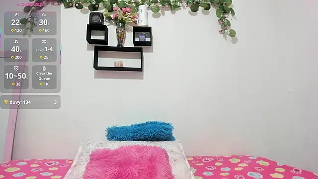 Snapshot of Anni_petite_ chatting on October 2025 09:59:02 PM Anni petite online show from October 2025 09:59:02 PM