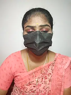 Snapshot of Tamil_Princess12 chatting on September 2025 06:10:01 PM Tamil Princess12 online show from September 2025 06:10:01 PM