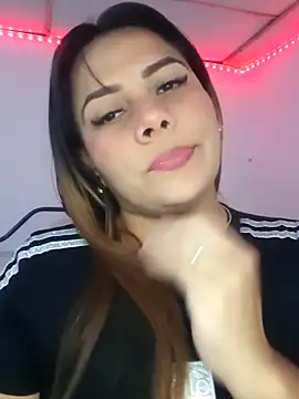 Snapshot of camila_rogue chatting on September 2025 02:07:02 PM camila rogue online show from September 2025 02:07:02 PM