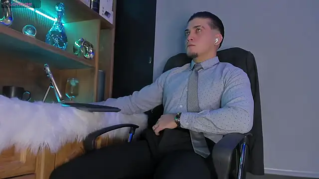 Gael williams1 online show from November 2025 05:18:02 AM