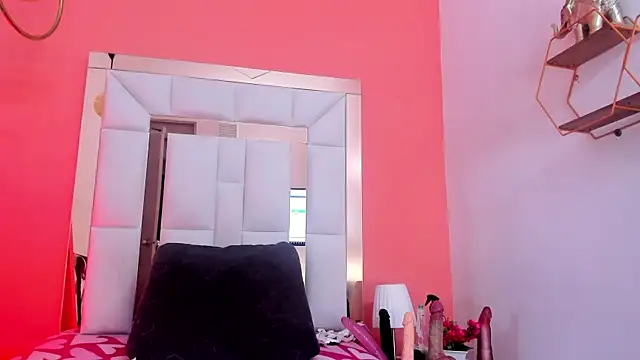 Snapshot of Horny_ebonys chatting on November 2025 07:58:02 PM Horny ebonys online show from November 2025 07:58:02 PM