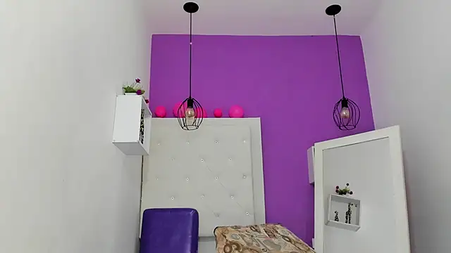 Horny ebonys online show from March 2026 02:04:02 AM