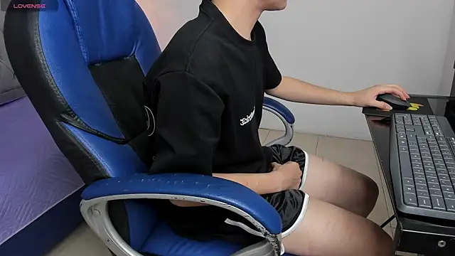 SamBlack  online show from May 2026 12:37:02 PM