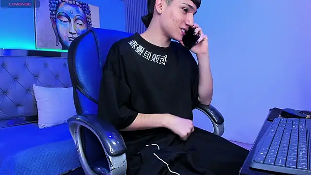 SamBlack  online show from July 2026 08:33:01 PM
