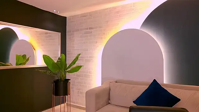 Snapshot of AgathaKondo_ chatting on November 2025 07:46:01 PM AgathaKondo online show from November 2025 07:46:01 PM