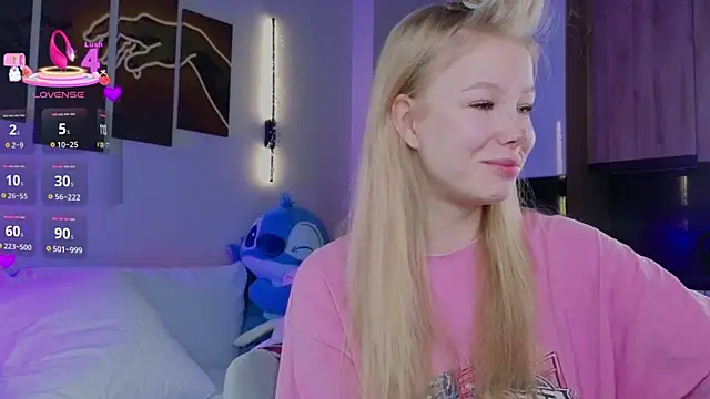 Snapshot of emilyshepar_d chatting on April 2026 01:36:01 AM emilyshepar d online show from April 2026 01:36:01 AM