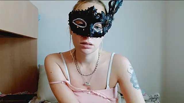 SatinQueen90 online show from November 2025 08:04:02 AM