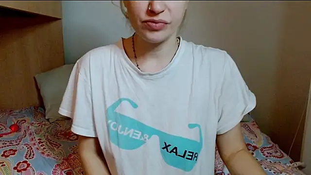 SatinQueen90 online show from November 2025 06:24:01 AM