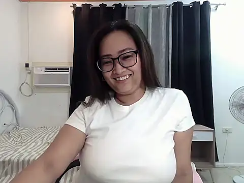 Snapshot of Wetmedaddyxxx chatting on June 2026 12:47:02 PM Wetmedaddyxxx online show from June 2026 12:47:02 PM