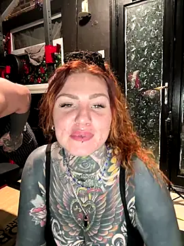 Snapshot of AlexandraWildd chatting on December 2025 12:18:01 AM AlexandraWildd online show from December 2025 12:18:01 AM