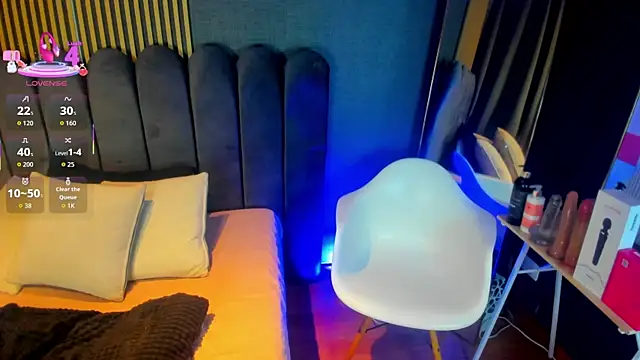 Snapshot of Gina_77 chatting on September 2025 12:19:01 PM Gina 77 online show from September 2025 12:19:01 PM