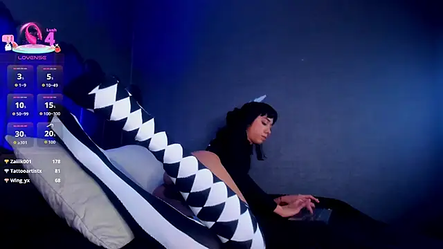 Snapshot of Gina_77 chatting on October 2025 05:11:01 PM Gina 77 online show from October 2025 05:11:01 PM