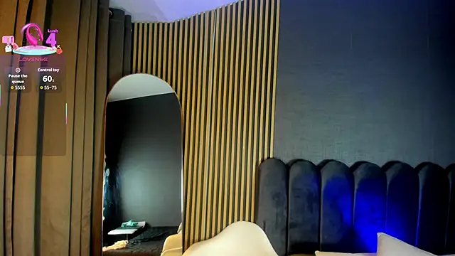 Snapshot of Gina_77 chatting on October 2025 12:28:01 PM Gina 77 online show from October 2025 12:28:01 PM