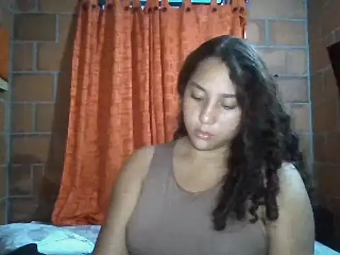 Snapshot of AnaisVelvet11 chatting on September 2025 11:10:02 PM AnaisVelvet11 online show from September 2025 11:10:02 PM