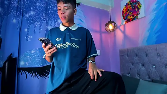 MaxiWildd online show from February 2026 12:43:02 PM