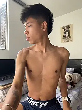 MaxiWildd online show from June 2026 01:54:02 PM