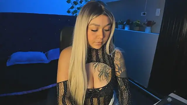 Snapshot of Keyla_Cutte chatting on November 2025 03:42:02 AM Keyla Cutte online show from November 2025 03:42:02 AM