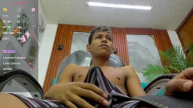 Rory castro online show from December 2025 11:01:02 PM