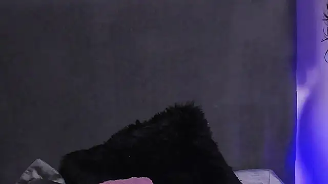 Snapshot of saramikaelson chatting on March 2026 12:07:01 AM saramikaelson online show from March 2026 12:07:01 AM