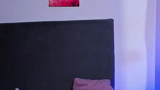 Snapshot of saramikaelson chatting on March 2026 11:46:01 PM saramikaelson online show from March 2026 11:46:01 PM