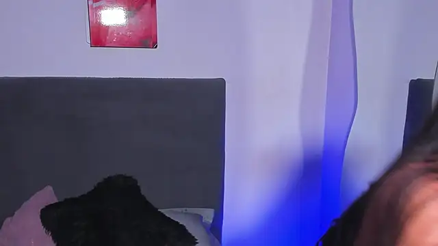 Snapshot of saramikaelson chatting on April 2026 12:27:01 AM saramikaelson online show from April 2026 12:27:01 AM