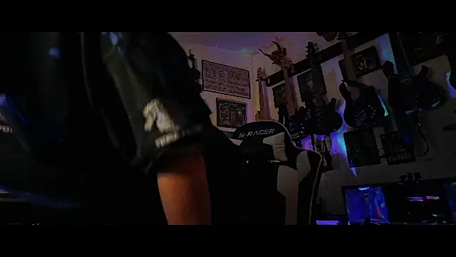 TheSlutMuffin online show from December 2025 05:27:02 AM