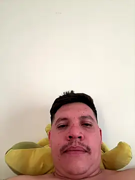 Snapshot of michael877675 chatting on December 2025 11:24:02 PM michael877675 online show from December 2025 11:24:02 PM