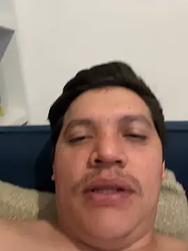 Snapshot of michael877675 chatting on February 2026 05:39:02 AM michael877675 online show from February 2026 05:39:02 AM