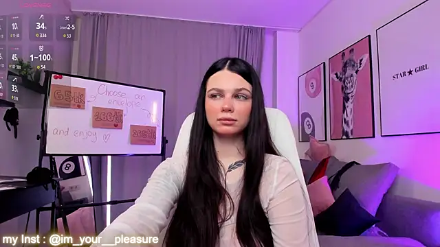 Michela Fruet online show from December 2025 01:11:01 AM