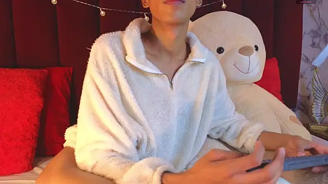 PrincePoppy online show from October 2025 08:32:02 PM