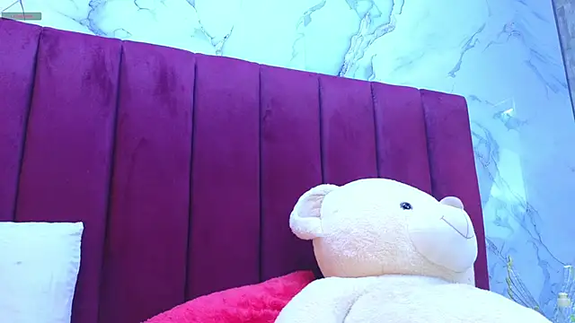 PrincePoppy online show from October 2025 08:35:01 PM