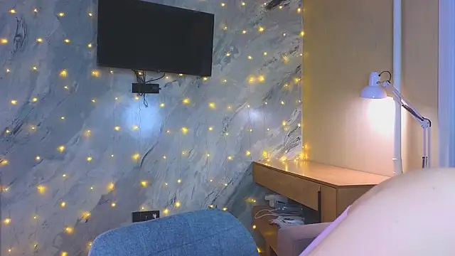 Snapshot of miss_bubbles_ chatting on February 2026 12:29:02 AM miss bubbles online show from February 2026 12:29:02 AM