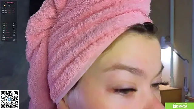 Snapshot of miss_bubbles_ chatting on February 2026 11:33:01 PM miss bubbles online show from February 2026 11:33:01 PM